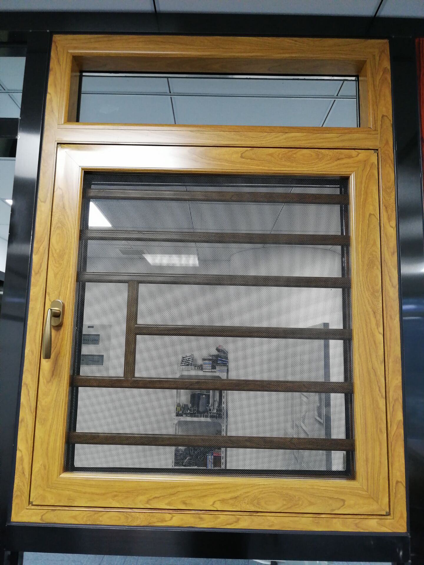 108斷橋窗紗一體鋁合金門(mén)窗